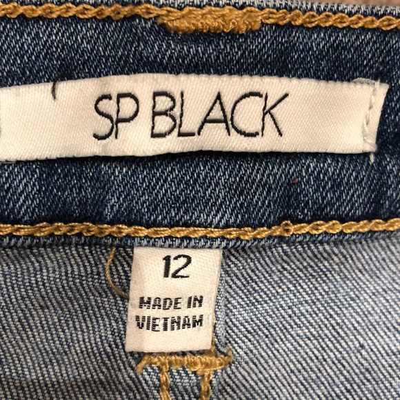 Kids shorts - Picture 2 of 2